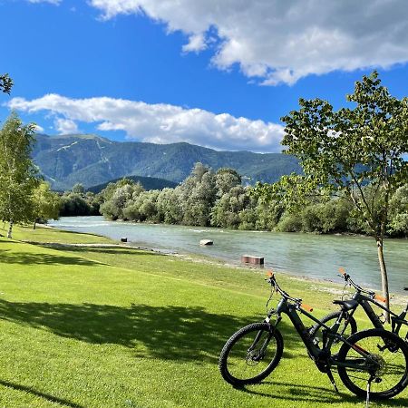 Отель Bed&Bike Bruneck - Брунико Экстерьер фото
